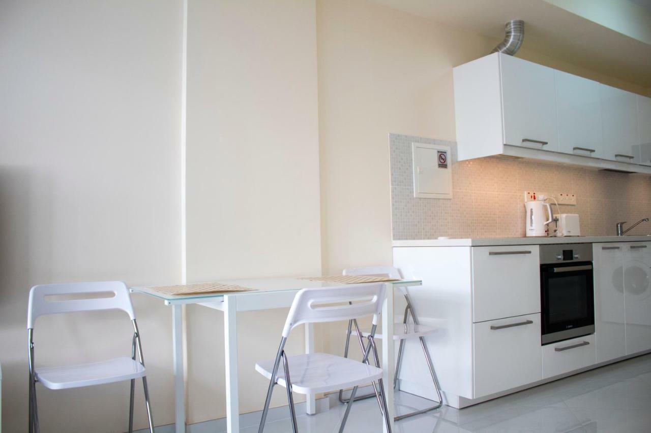 Galatex Beach Apartment Limassol Exterior foto